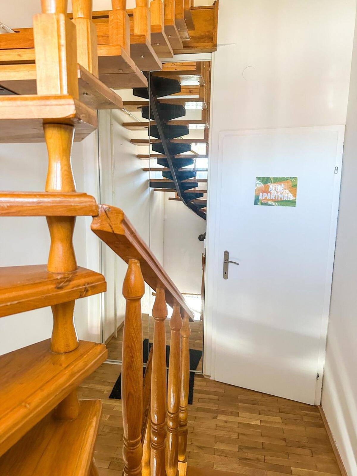 Aloe Apartman Sopron Buitenkant foto